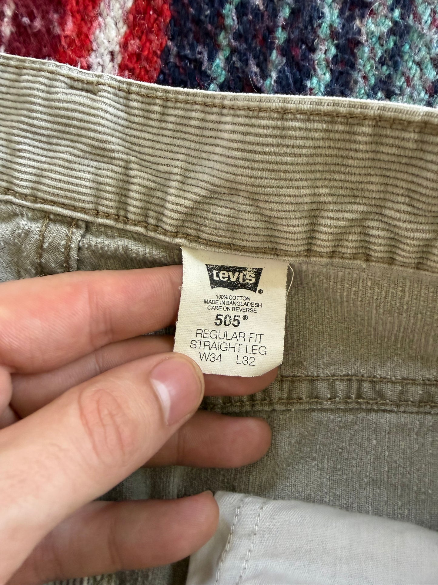 90s Levi’s 505 Beige Corduroy Pants 33x32