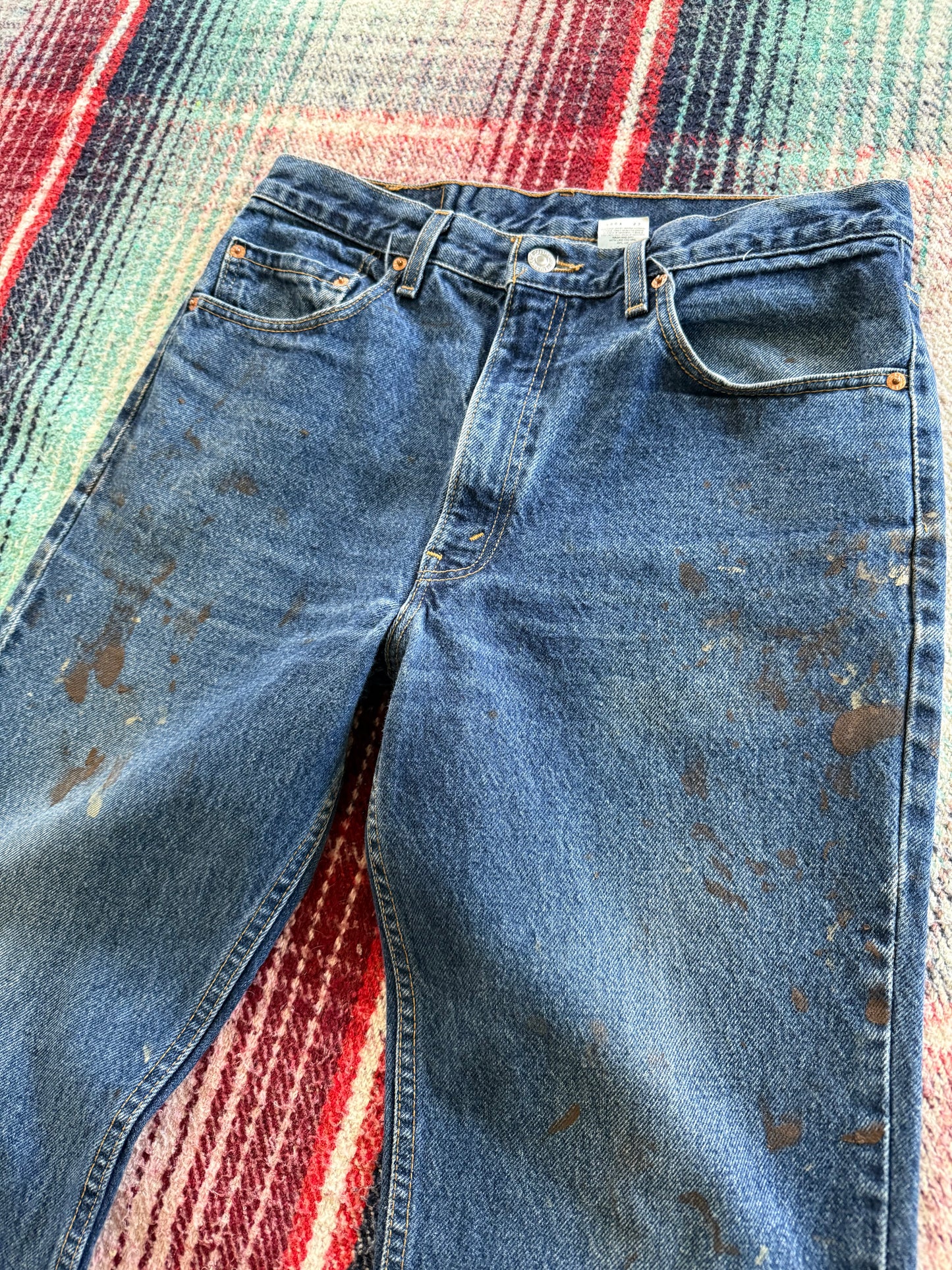00s Distressed Levi’s 517 Bootcut 34x34