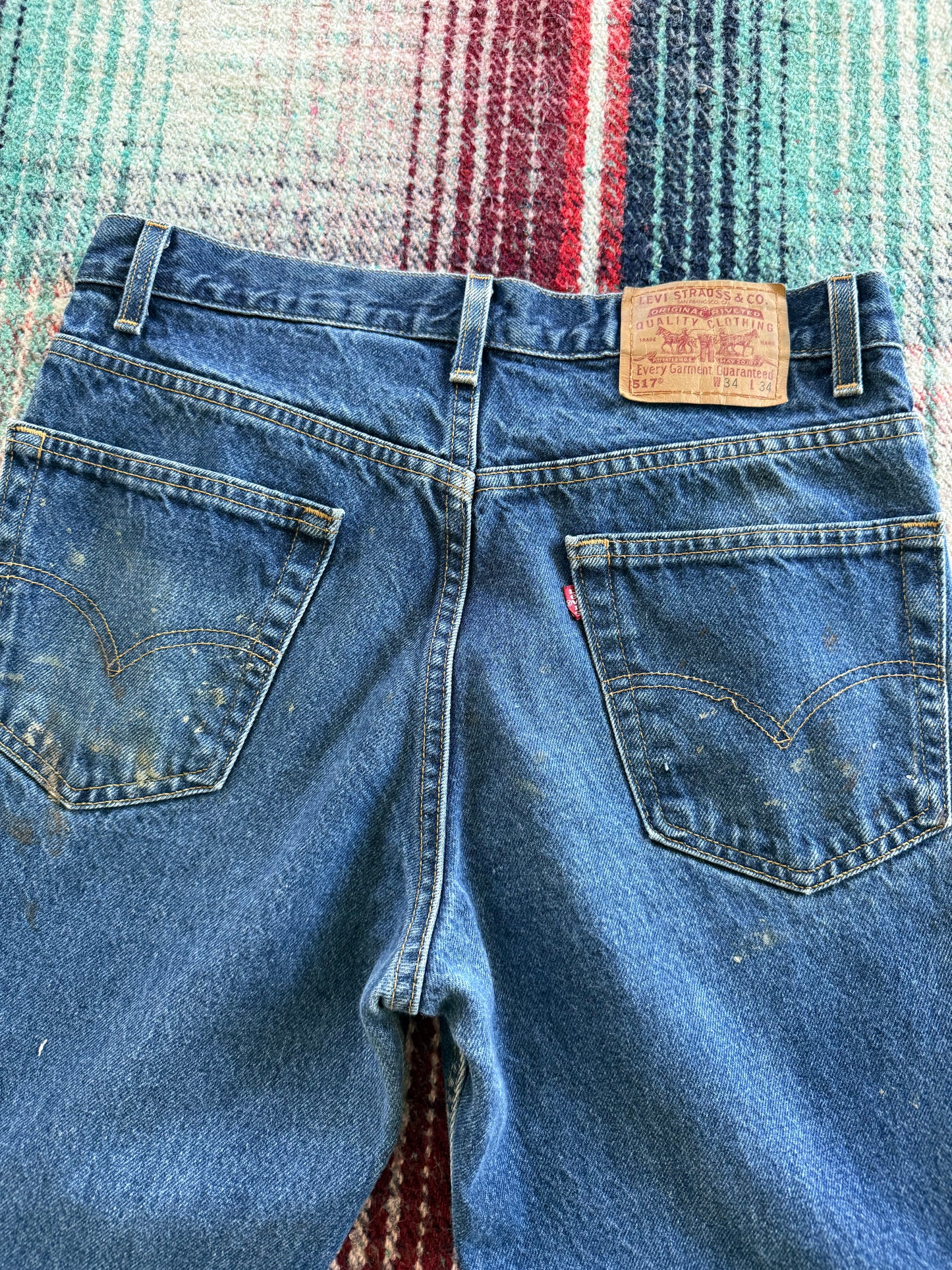 00s Distressed Levi’s 517 Bootcut 34x34