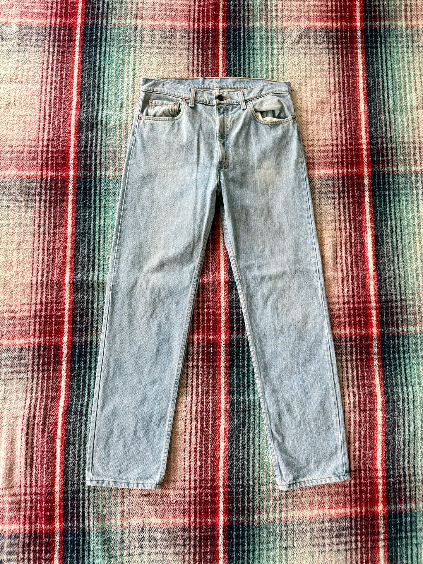 90s Levi’s 505 Light Wash Distressed Jeans 35x33