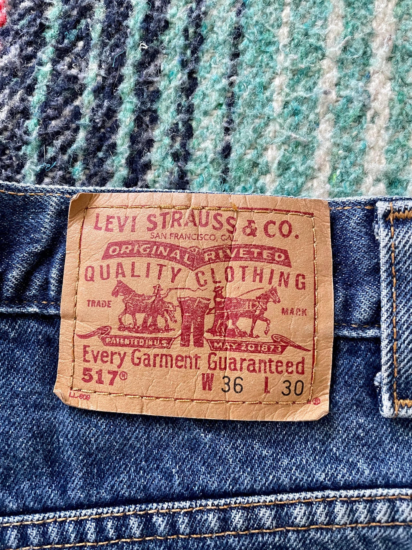 00s Levi’s 517 Bootcut Jeans 35x26